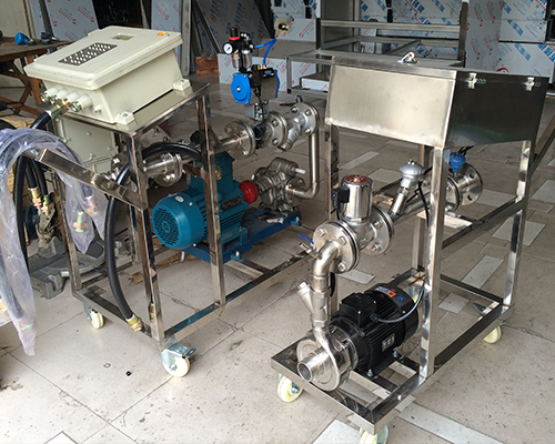 化工液體定量灌裝大（dà）桶設備